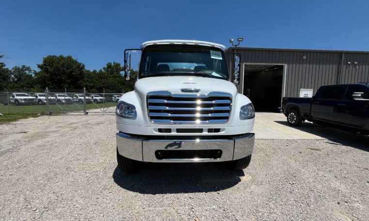 2025 Freightliner M2 2500-Gallon Aluminum Tank Package