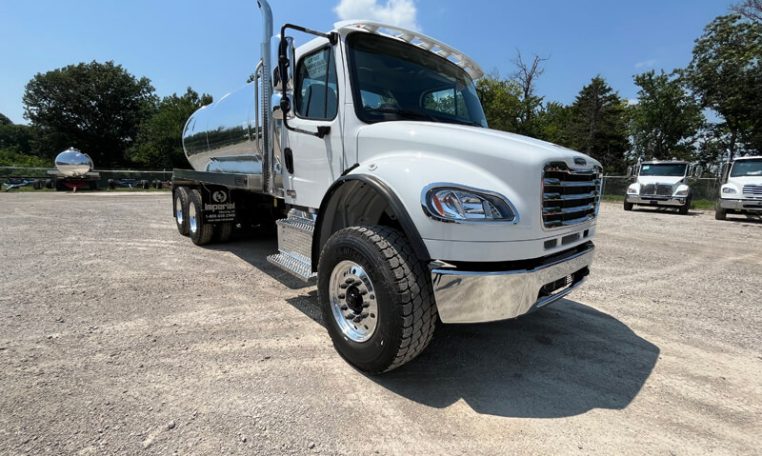 2025 Freightliner M2+ 4000-Gallon Aluminum Tank Package