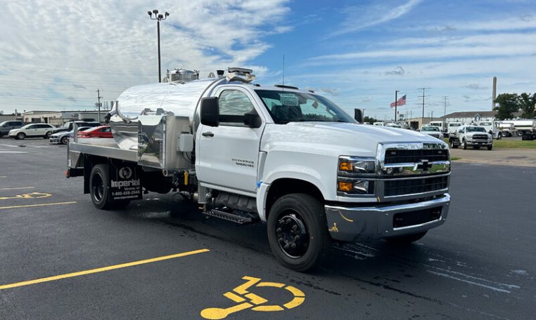 2023 Chevrolet 6500 HD 1500-Gallon Aluminum Tank Package for Sale